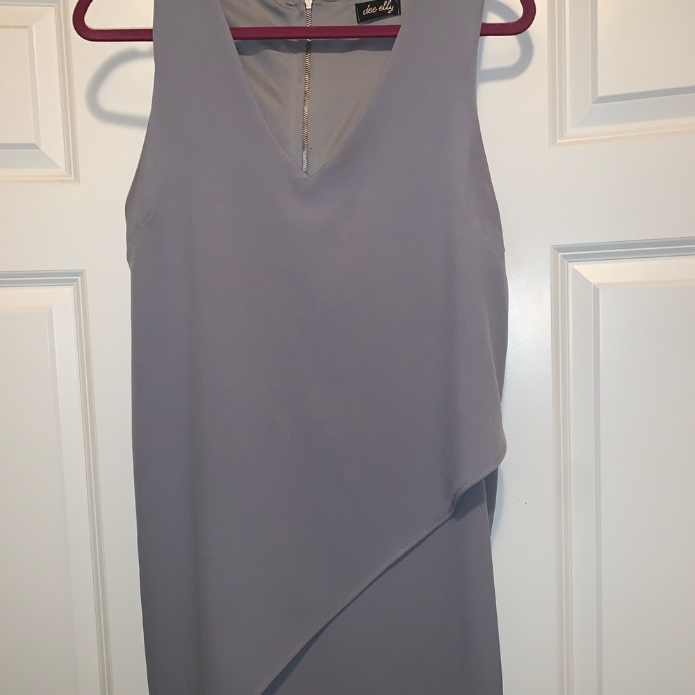 Dee Elly Grey dress with slit